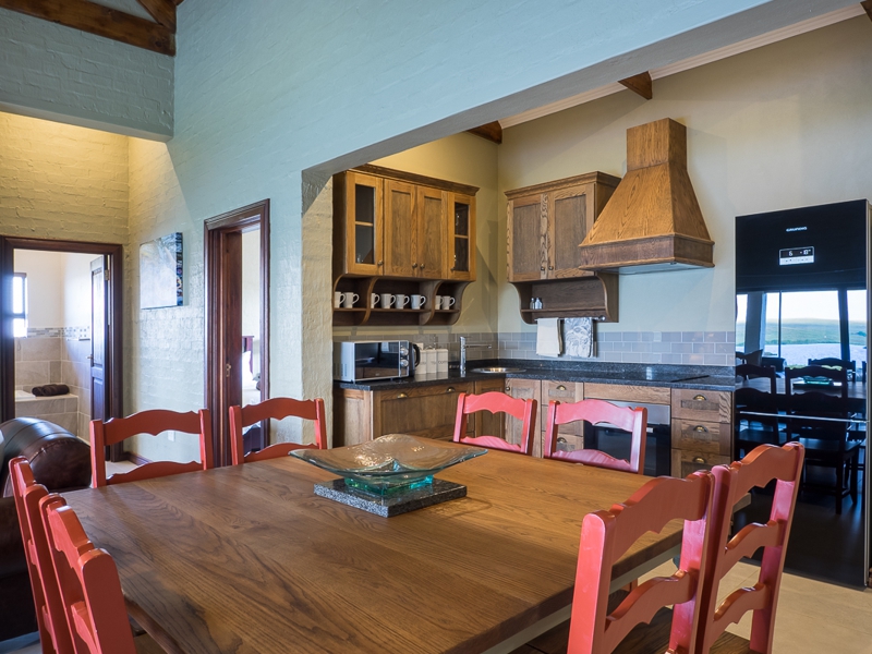Open plan kitchen and dining area